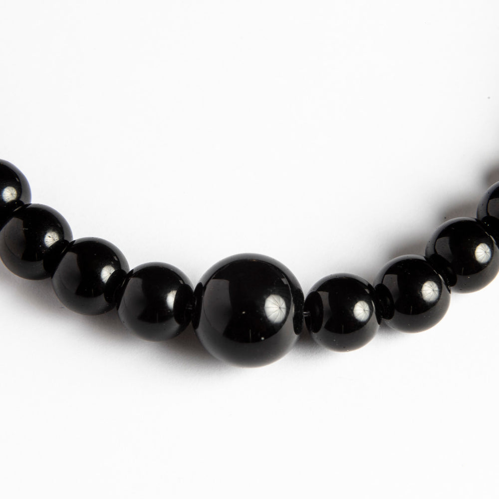 
                
                    Load image into Gallery viewer, Collar Bolas Negro Onix
                
            